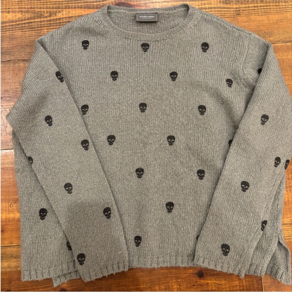 Mini Skull Crewneck - Picture 6 of 9